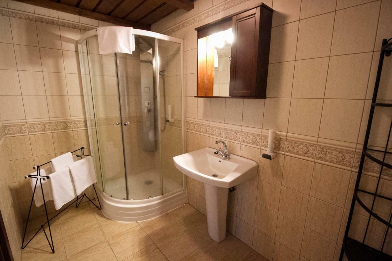 Hotel Aranygombos Fogado à Telkibánya Extérieur photo